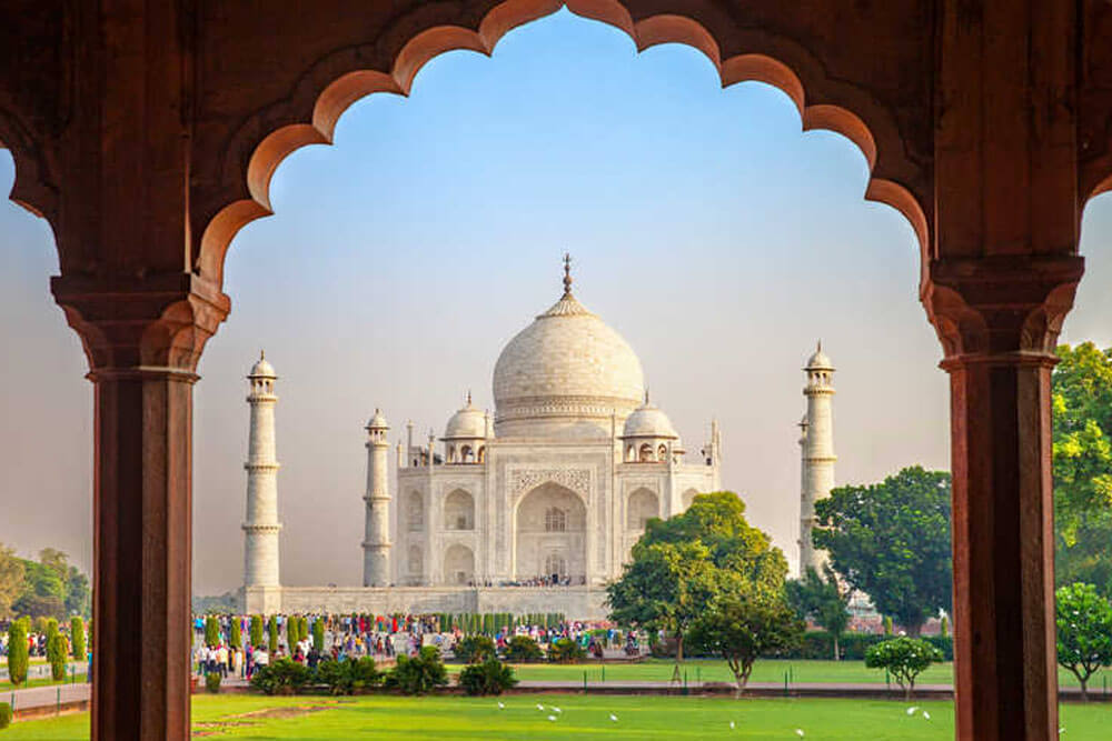 Taj Mahal Sunrise Tour By Car from Delhi
